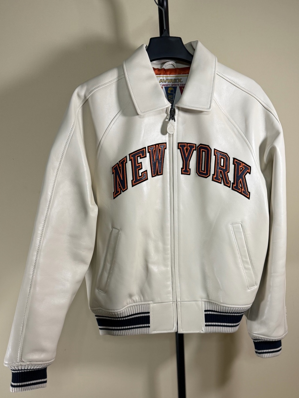Kith x Avirex x New York Knicks Leather Jacket color Cream size Medium - Picture 6 of 13